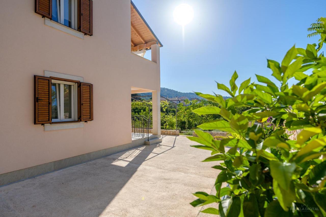 Apartments Horvat Veli Losinj Exterior photo