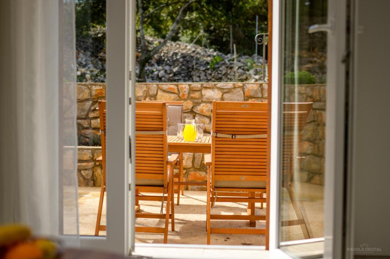 Apartments Horvat Veli Losinj Exterior photo